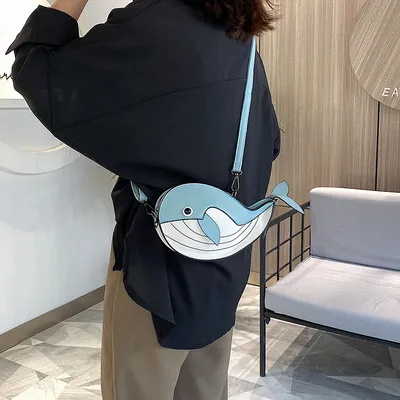 حقيبة كروسبودي ناعمة الجوانب على شكل حوت