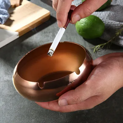 Thickened Stainless Steel Ashtray With Lid
