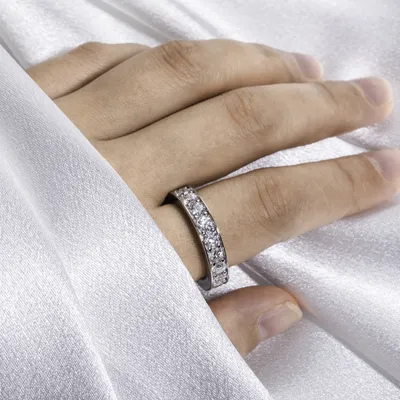 Moissanite Ring Women's S925 Sterling Silver Plated Single Row Diamond Ring