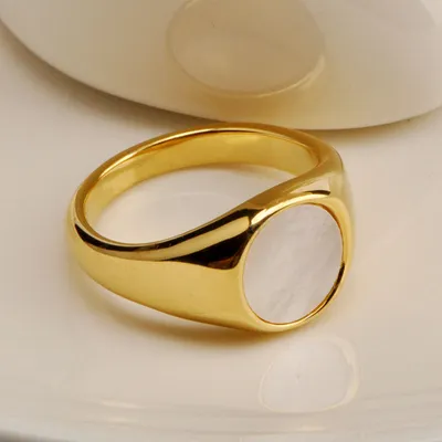 Round White Mother-of-pearl Shell Ring Female
