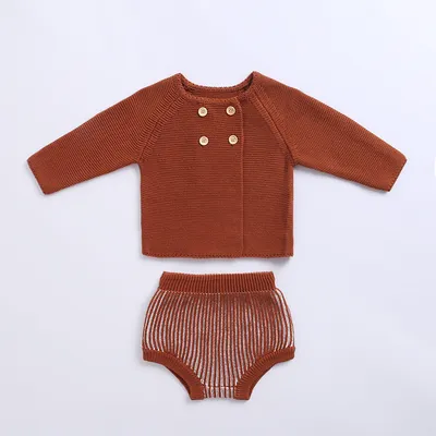 Two-piece baby knitted sweater shorts