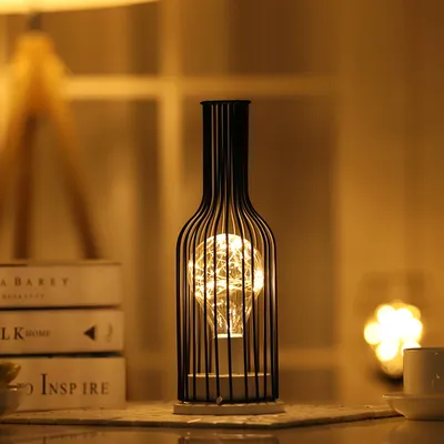 مصباح ليلي من الحديد المطاوع بتقنية LED