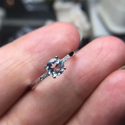 Women's natural aquamarine ring