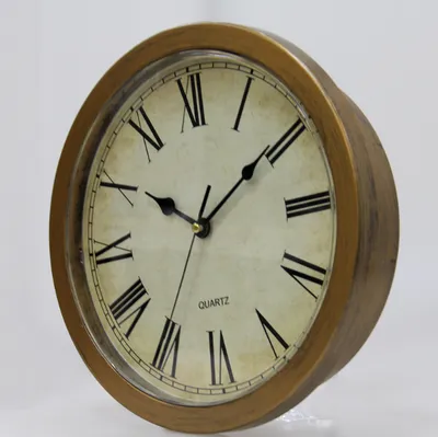Creative fashion storage clock