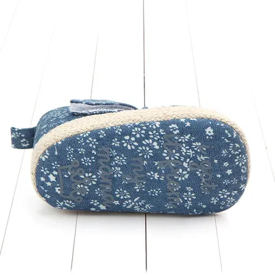 Printed velcro toddler shoes