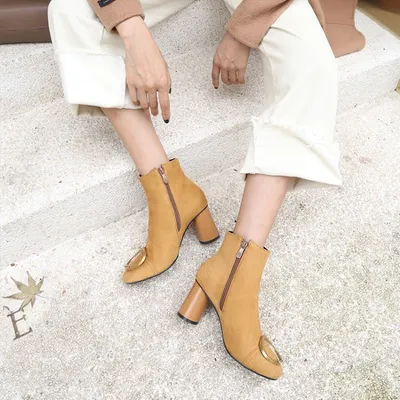 Yellow brown