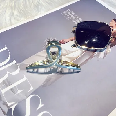 Back pan hair headdress