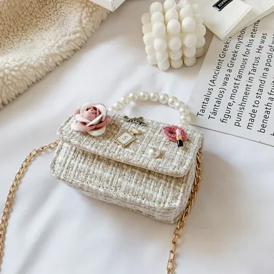 01 Beige