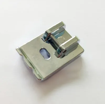 Multifunctional sewing machine presser foot