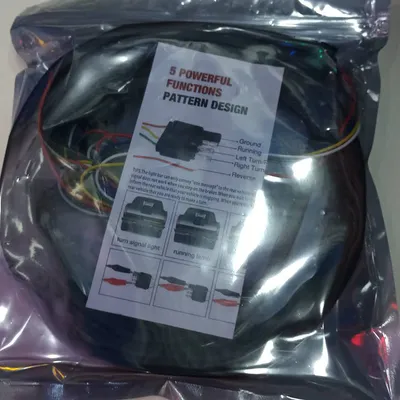 High-brightness three-color pickup truck tail box light LED tail light bar