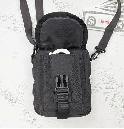 Shoulder bag
