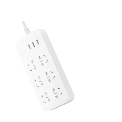 شريط طاقة مزود بمقبس USB