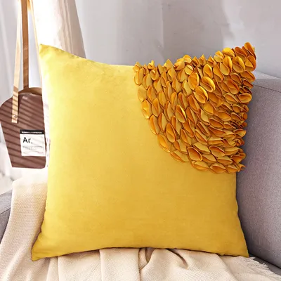 Hand-carted three-dimensional craft pillowcase