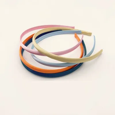 Small and fragrant spring purple hair band