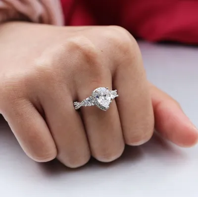 Creative drop-shaped plated ladies zircon ring fashion jewelry