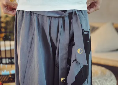Chinese style nine-point pants