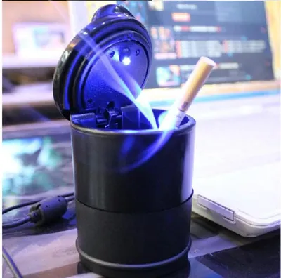 منفضة سجائر للسيارة مزودة بإضاءة LED