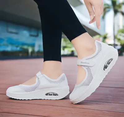 Hollow Rocking Shoes, Mother Shoes