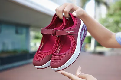 Hollow Rocking Shoes, Mother Shoes