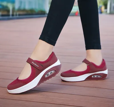Hollow Rocking Shoes, Mother Shoes