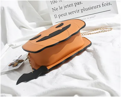Pumpkin Light Shoulder Bag