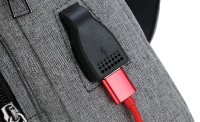حقيبة كروس بودي متعددة الوظائف لشحن USB من الموضة