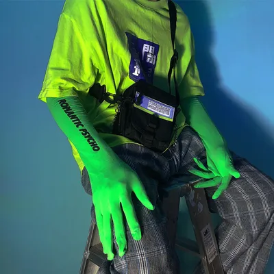 Reflective shoulder bag