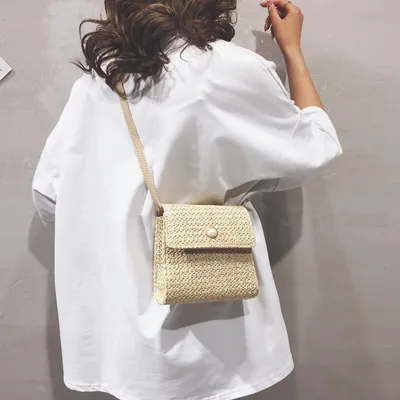 One shoulder straw bag