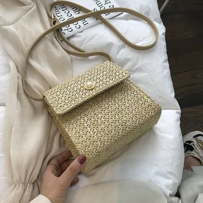 One shoulder straw bag