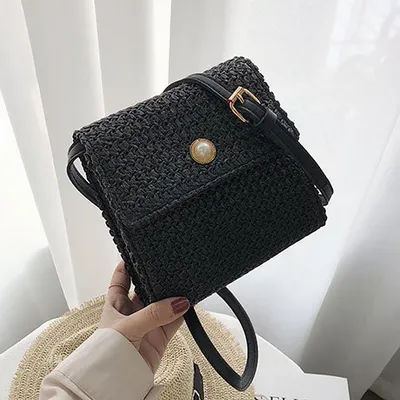 One shoulder straw bag
