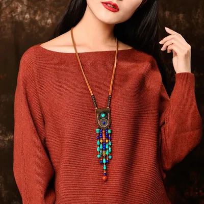 Women's sweater chain pendant