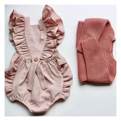 Ruffled solid color sleeveless backless baby jumpsuit