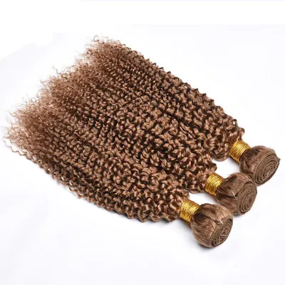 شعر طبيعي مجعد ومتموج (بنمط Kinky Curly)