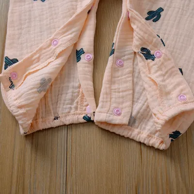 Sleeveless baby cotton jumpsuit