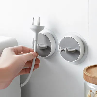 خطاف قابس طاقة خال من الثقوب