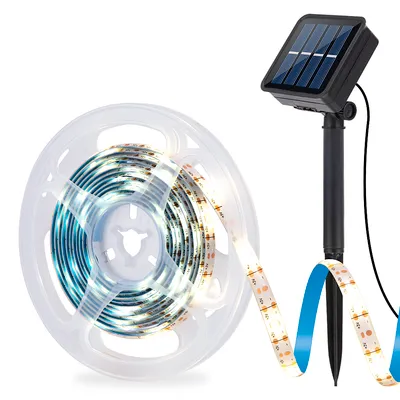 شريط إضاءة يعمل بالطاقة الشمسية مزود بـ 90 مصباح LED