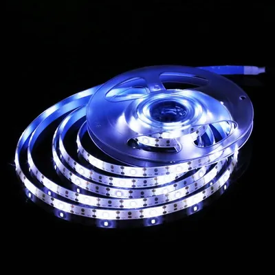 شريط إضاءة يعمل بالطاقة الشمسية مزود بـ 90 مصباح LED