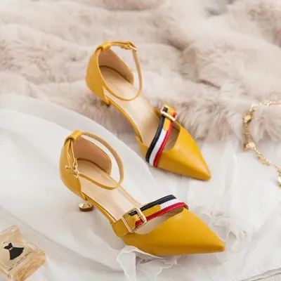 Fashionable casual street shot bag pointe shoes