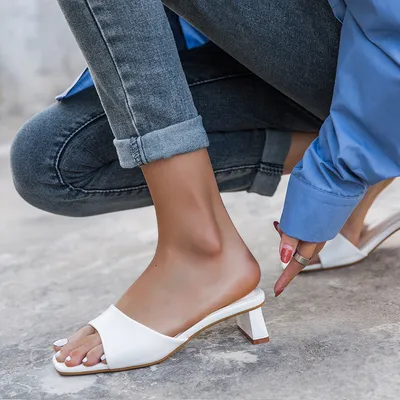 Thick high heel slippers