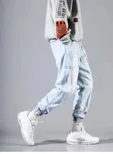 أقدام شابة، سراويل حريم رجالية