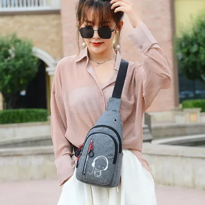 Men's nylon luminous chest bag