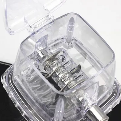 Manual Small Household Ice Crusher Multifunctional Transparent Bar Hand Ice Shaver Ice Mixing Creative Smoothie Ice Crusher
