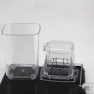 Manual Small Household Ice Crusher Multifunctional Transparent Bar Hand Ice Shaver Ice Mixing Creative Smoothie Ice Crusher