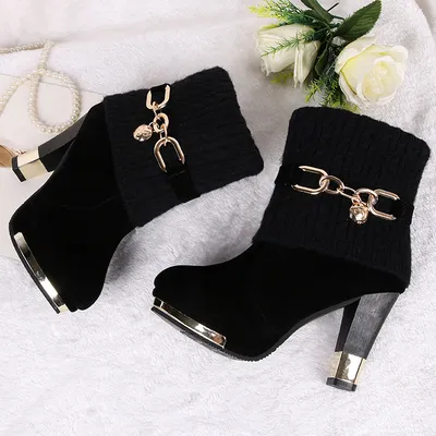 Frosted wool boots