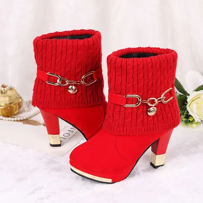 Frosted wool boots