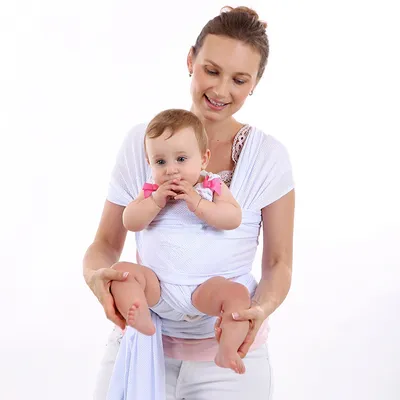 Horizontal embrace baby sling