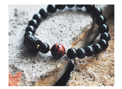 Red tiger eye