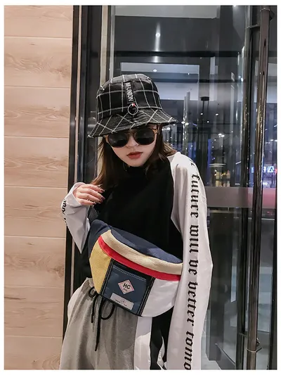 Contrast canvas bag mini sports chest