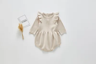 Small flying sleeve knitted baby one piece clothes