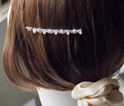 Pearl hair clip